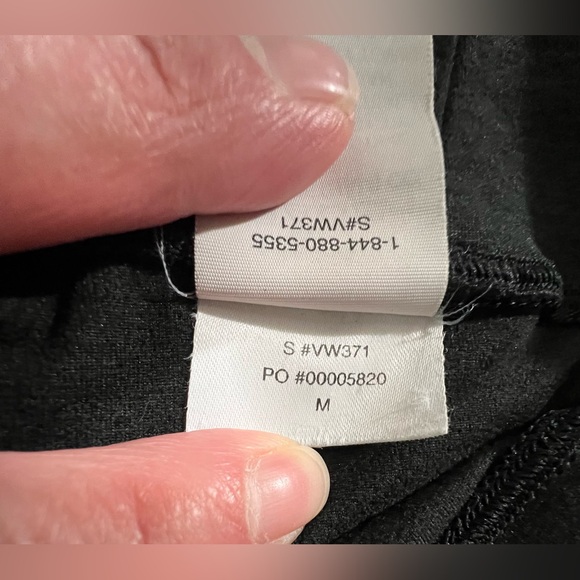 LIKE NEW Vuori Clean Elevation Shorty 6" High Rise Activewear Shorts Yoga Gym - Picture 13 of 15